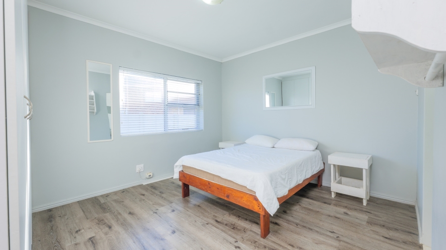 3 Bedroom Property for Sale in Struisbaai Western Cape